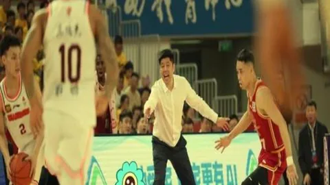 弗莱堡2-0逆转尤文图斯，弗拉霍维奇点球助基耶萨锁定欧冠八强席位！